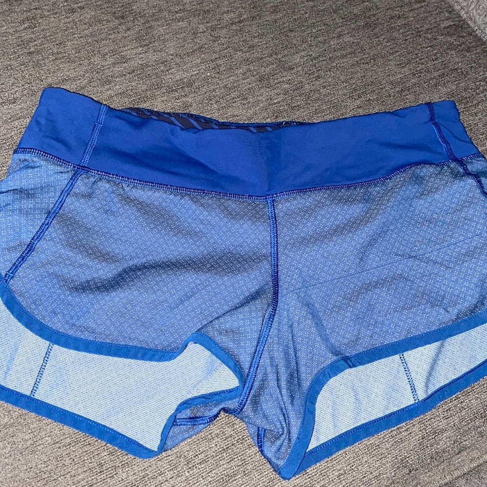 Size 2 lulu shorts